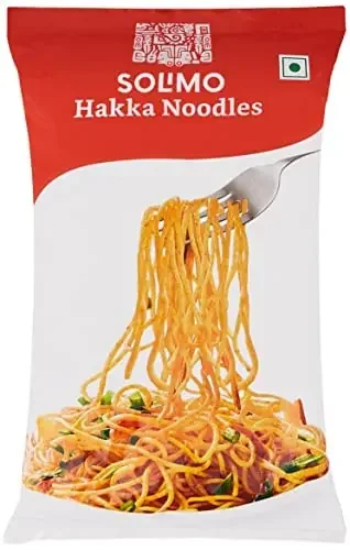 Amazon Brand – Solimo Vegetarian Hakka Noodles 900 grams