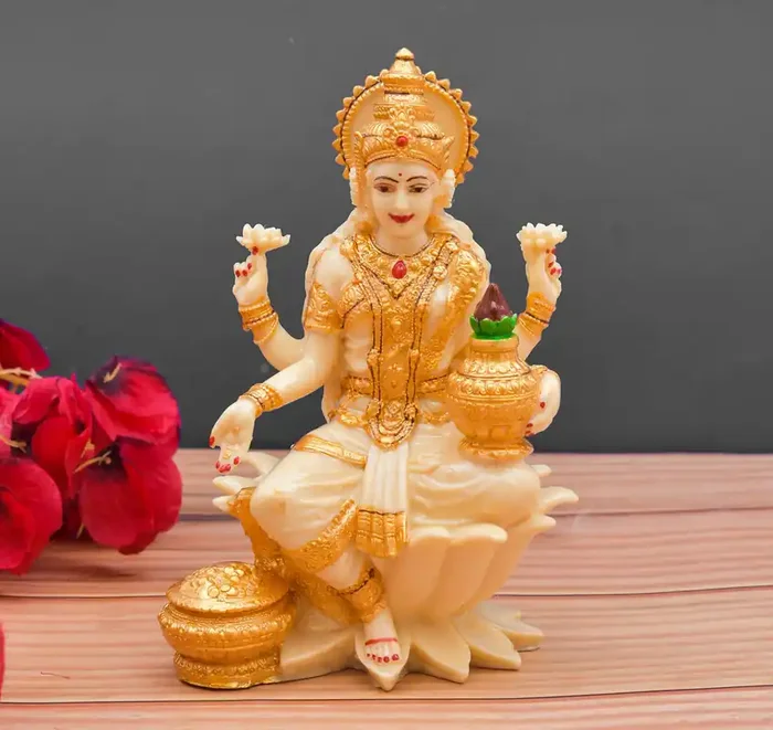 Archna Handicraft Laxmi Maa Idol Murti Statue for Home Pooja Reem Office Temple Godess Laxmi Murti for Diwali Pooja Worship Decoration Figurine Idol (7 x 4 Inches)