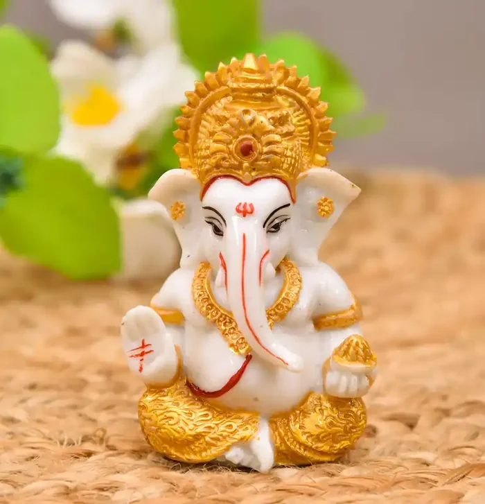 Archna Handicraft Polyresin Hand Printed Ganesh ji Idol Marble Dust for Car Dashboard Pooja Room I Home Temple Decoration Items I God Idols I Statue I (Size 3 x 2 Inches)
