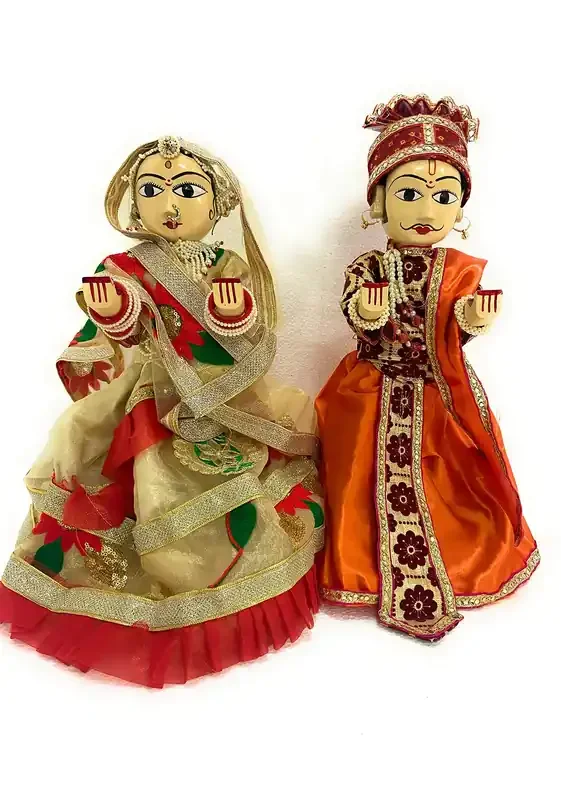 BIKANER GANGAUR IDOL Wood Handmade Isar Gangaur Idol Standard Multicolour 1 Pair 16inch
