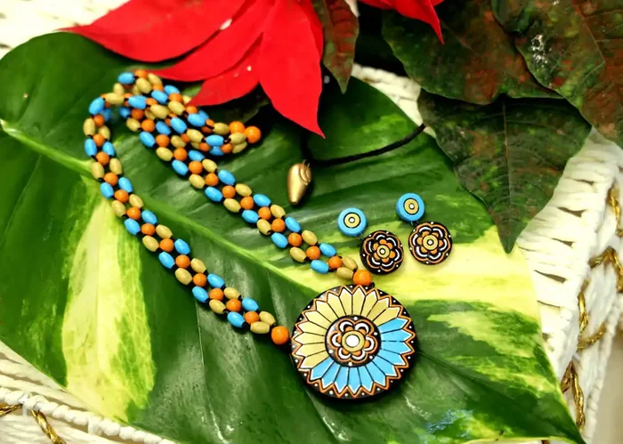 Bona Dea Indian Mandala Necklace Set