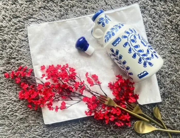 Ceramic Kitchen Blue & White Oil Bottle One piece