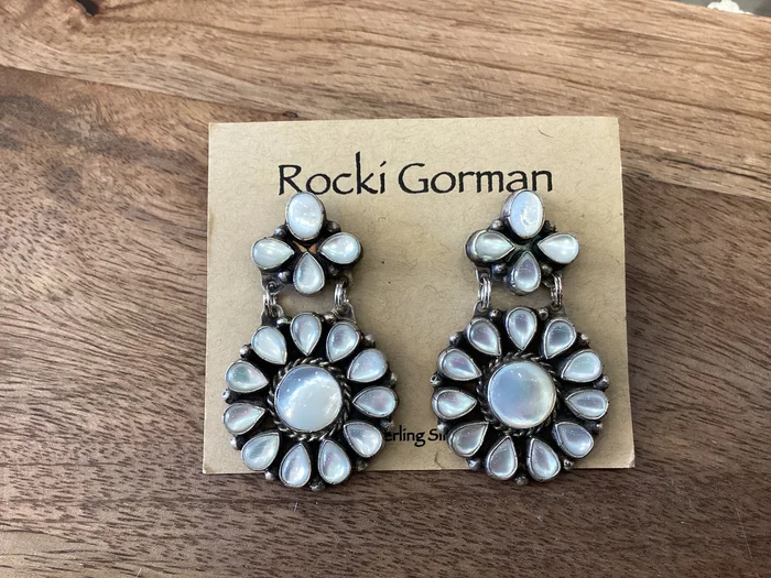 Circle of Life Earrings – Mother of Pearl