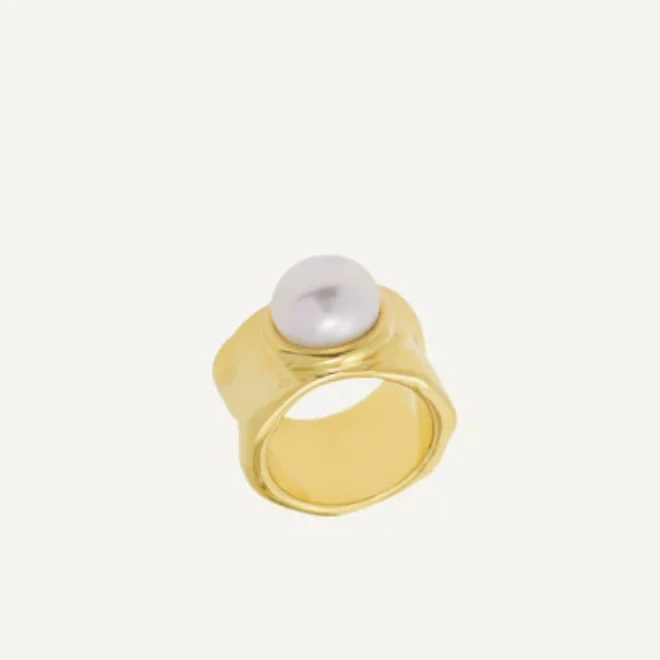 Clara Pearl Ring