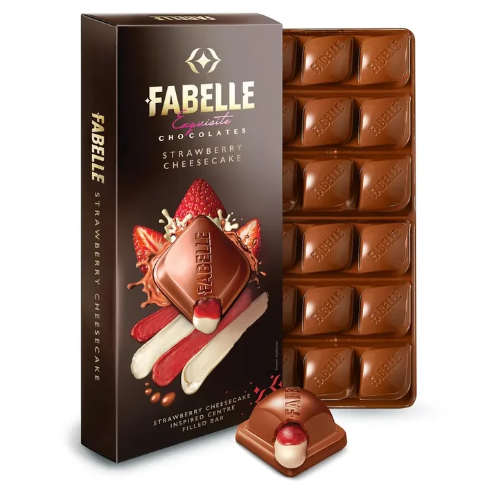 Fabelle Strawberry Cheesecake – Valentine‘s Day Chocolate Gift Pack, Large Luxury Chocolate Bars Centre-Fille, 131 gram