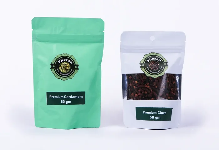 Phoran Premium Combo of Clove/Laung (50g) and Green Cardamom/Elaichi (50g) For Healthy & Flavourful Cooking, Pack of 2, Total Weight – 100g